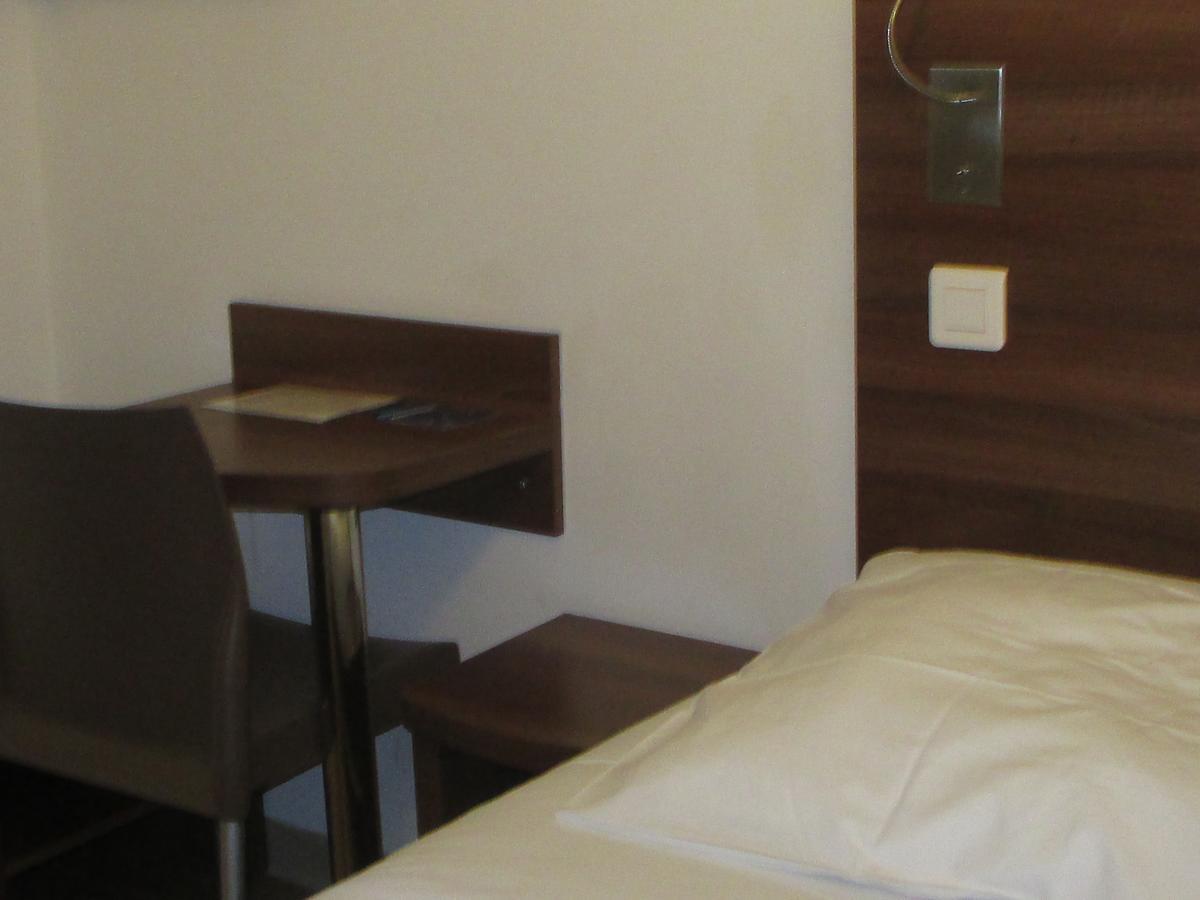 טולוז Hotel Le Pastel מראה חיצוני תמונה